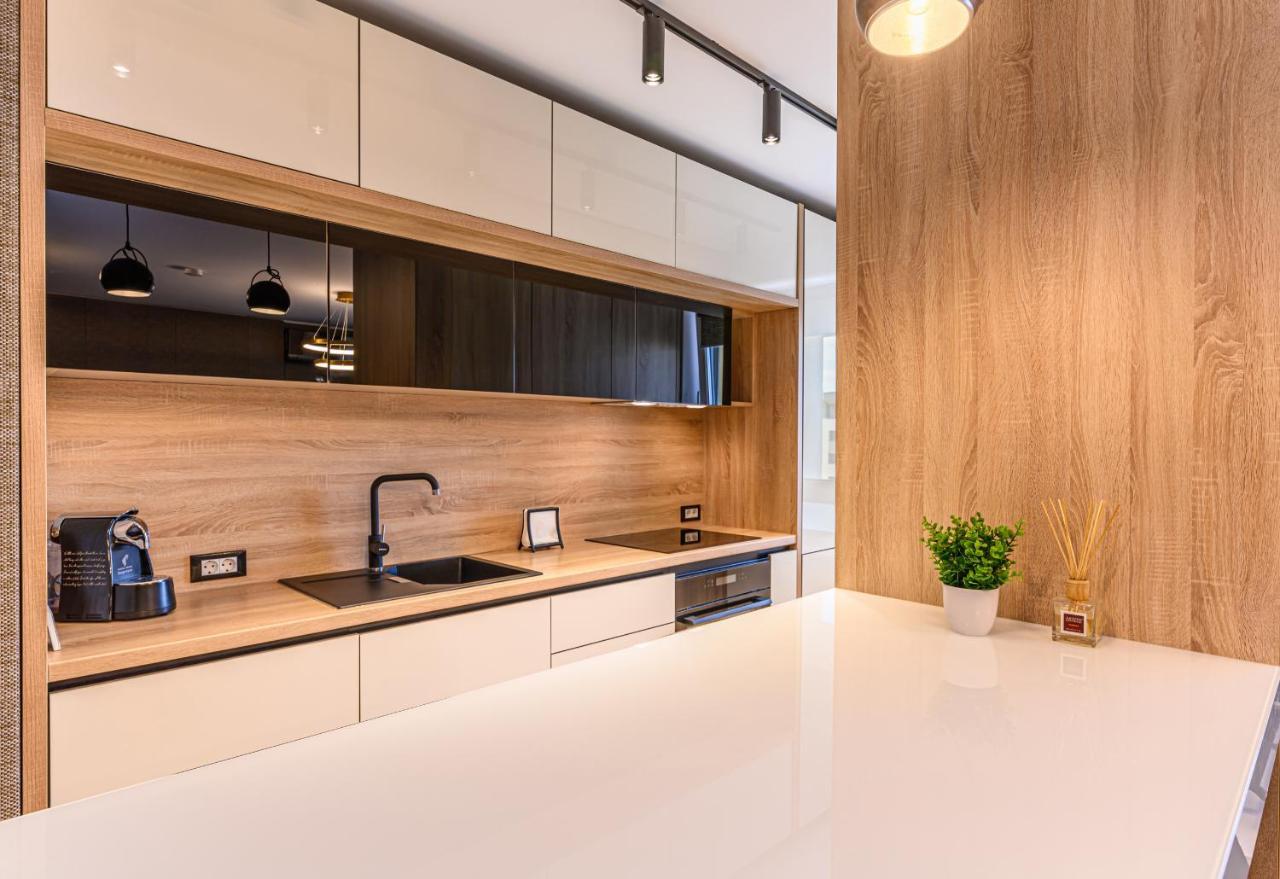 Promenada Studios Брашов Екстер'єр фото